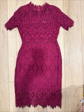 Lulu's Women’s Size Medium Lace Midi Dress